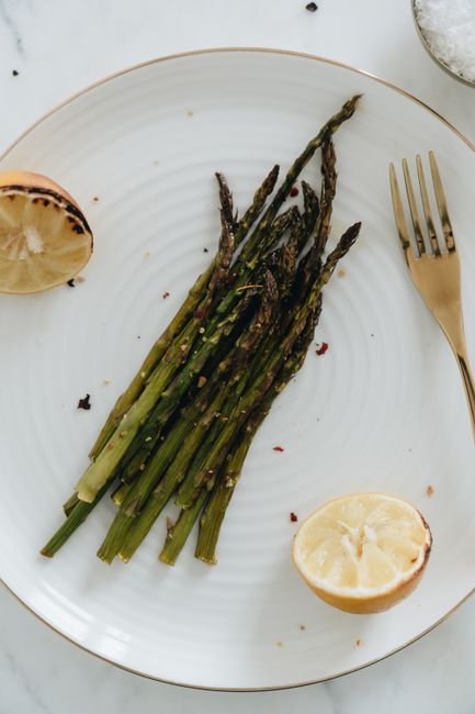 Asparagus cooked in air fryer