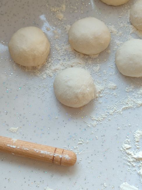 Frozen Pizza Rolls
